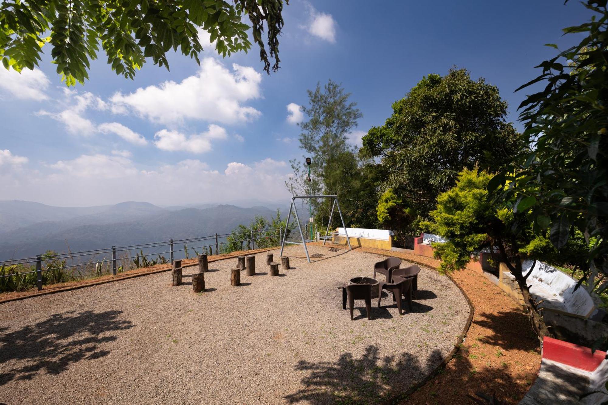Avadale Idukki - Stag Groups Not Allowed Zewnętrze zdjęcie